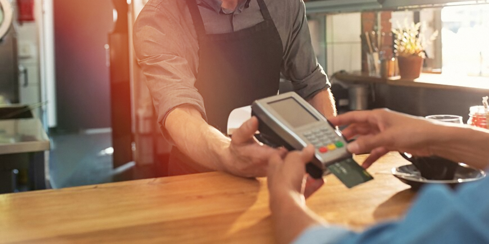 How to Set Up a Credit Card Machine for Small Business